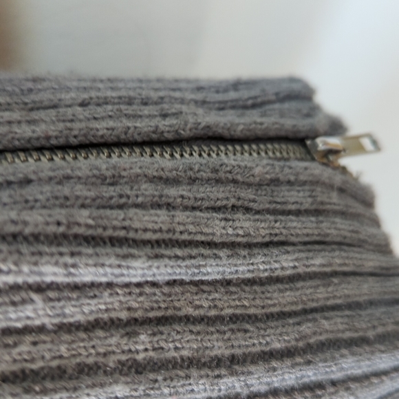 Torrid Ribbed Pullover Side Zipper Sweater 1X - Picture 10 of 15